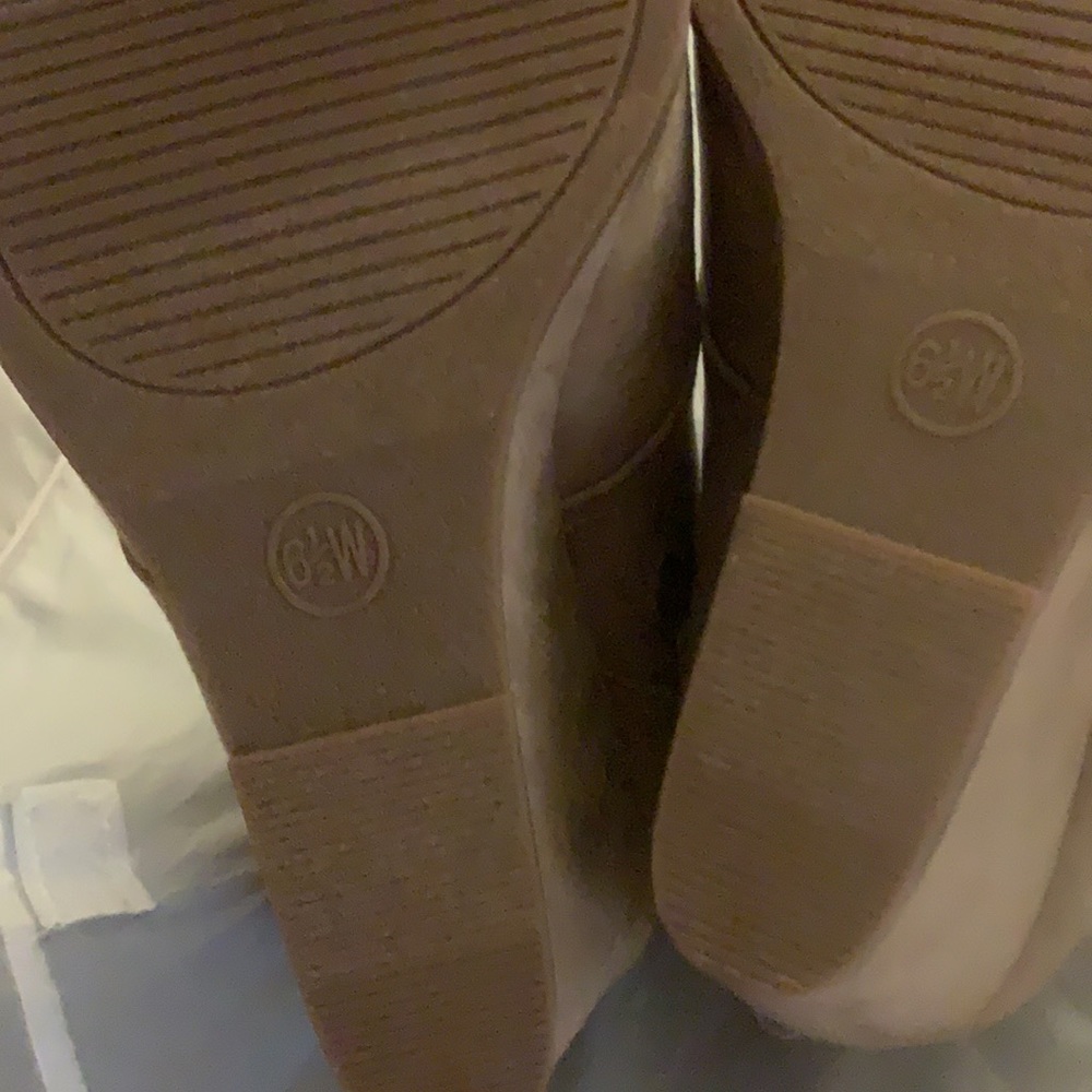 Women’s 6.5W Brown Suede Wedge Booties NEW - Picture 6 of 7